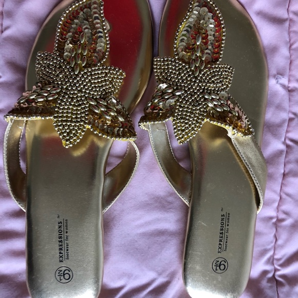 Expressions Shoes - Dressy Sandals with silver, gold & jewels design.